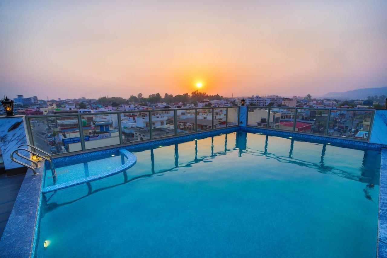 Hotel Holy Vivasa Rišikéš Exteriér fotografie
