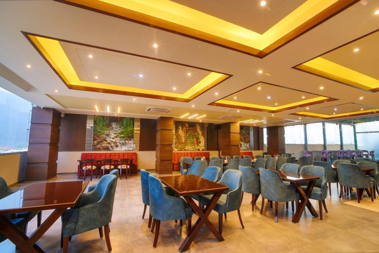 Hotel Holy Vivasa Rišikéš Exteriér fotografie
