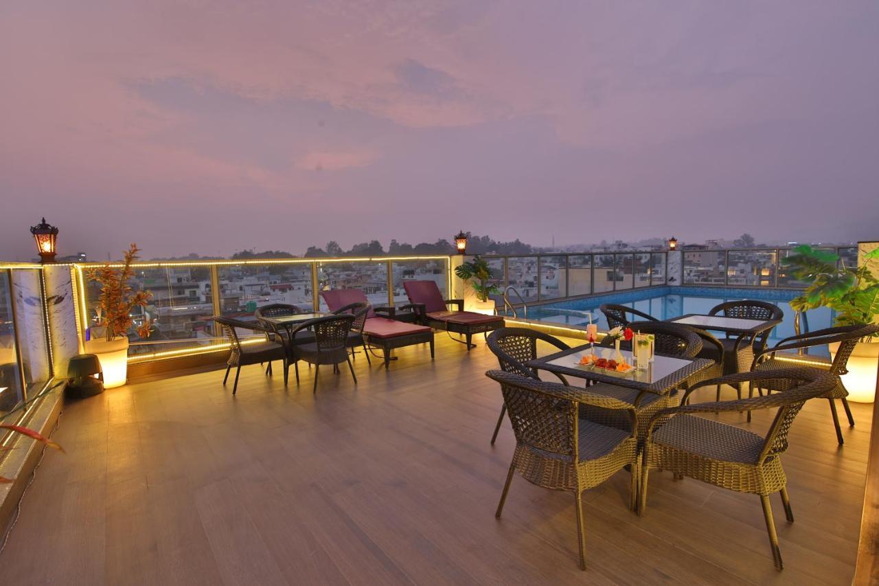 Hotel Holy Vivasa Rišikéš Exteriér fotografie