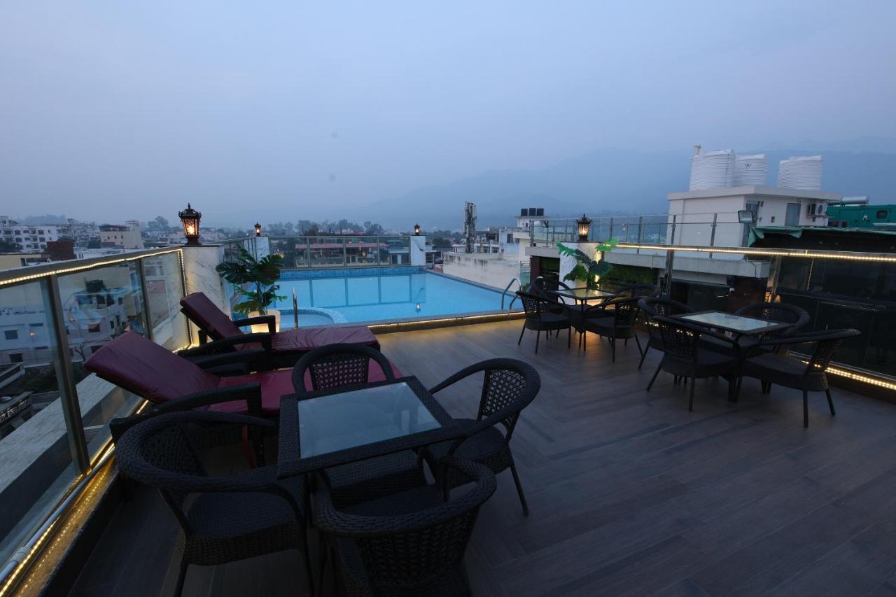 Hotel Holy Vivasa Rišikéš Exteriér fotografie